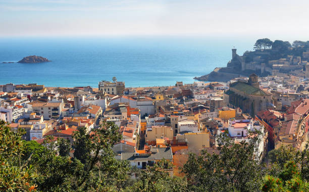 istock Mediterranean village of Tossa de Mar, Spain 1254824628