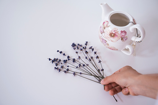 Natural herbal tea composition.