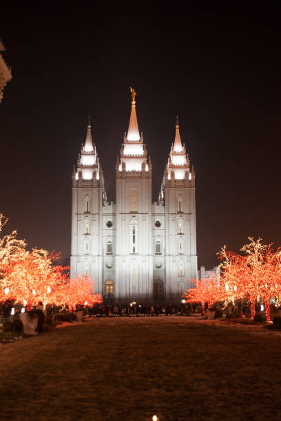 istock Salt Lake Mormon Temple at Christmas 1254867482