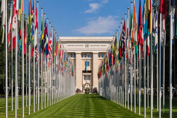 siedziba organizacji narodów zjednoczonych w genewie - siły pokojowe zdjęcia i obrazy z banku zdjęć
