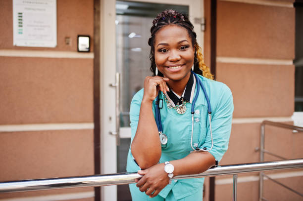 istock African american female paramedic 1254987743