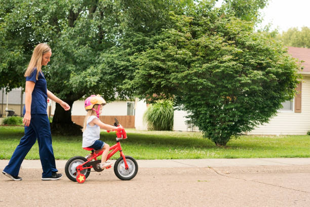 istock Learning how to ride a bike 1255081414