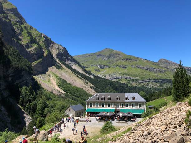 istock The Gavarnie Circus 1255097777