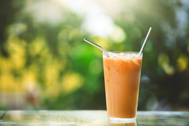 kawa mrożona - latté coffee glass pattern zdjęcia i obrazy z banku zdjęć