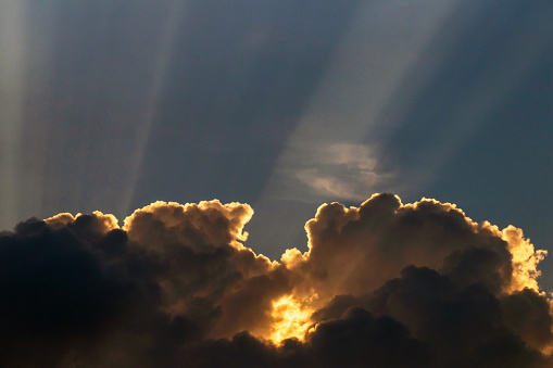 Backlit with the sun and nice cloud (Crepuscular Rays)