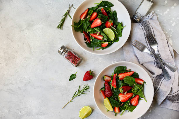 istock Strawberry salad with spinach 1255171039