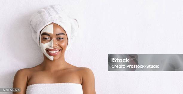 Orkaan annuleren Overweldigend Top View Of Happy Woman With Mask On Half Face Stock Photo - Download Image Now - Half Full, Beauty, Facial Mask - Beauty Product - iStock Orkaan annuleren Overweldigend Top View Of Happy Woman With Mask On Half Face Stock Photo - Download Image Now - Half Full, Beauty, Facial Mask - Beauty Product - iStock
