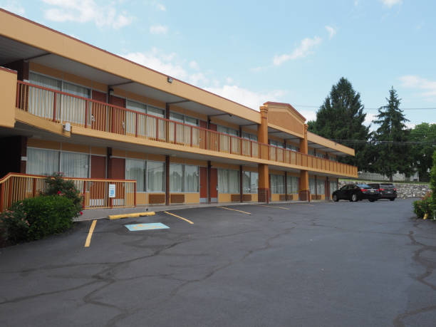 Quality Inn Luray. Luray, USA - June 6, 2019: Image of the Quality Inn motel in Luray. roadside motel stock pictures, royalty-free photos & images