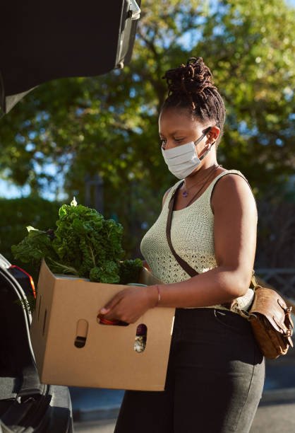 istock Grab what you need and get back home 1255232141