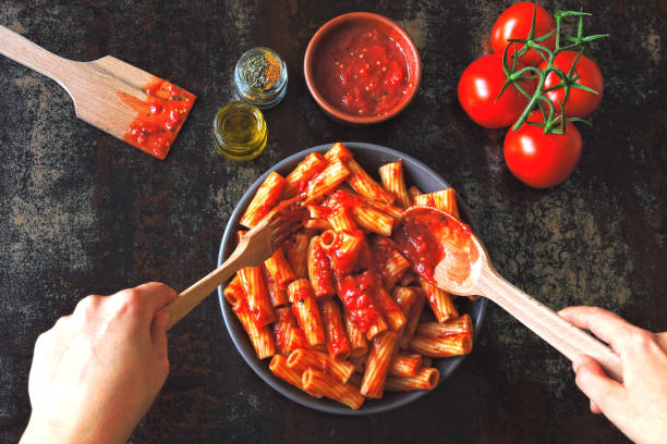 istock Delicious Italian pasta with fresh tomato sauce. 1255287047