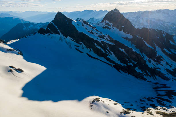 istock Ruitor Glacier and Pic d’Assaly 1255397073