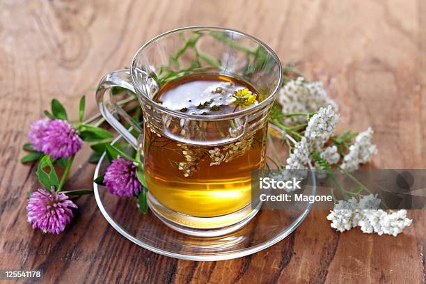 Chá De Ervas - Fotografias de stock e mais imagens de Alimentação Saudável - Alimentação Saudável, Bebida, Calor