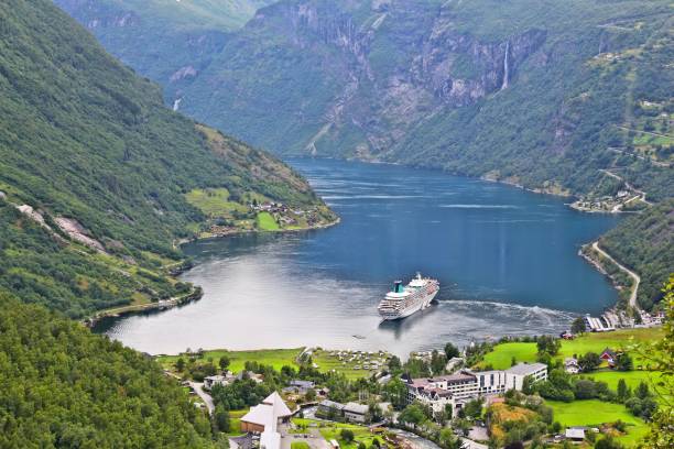 istock Geiranger Fiord, Norway 1255423486