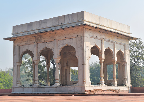 The Hira Mahal is a pavilion in the Red Fort in Delhi.
It is located on the eastern wall of the fort, located north of the Moti Masjid.
This four-sided pavilion of white marble was built in 1842, during the reign of Bahadur Shah II. It stands at the end of a southern axis of the Hayat Baksh Bagh, overlooking it. It is simply decorated, with reliefs but no inlay work.