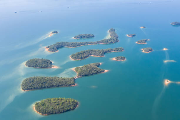 istock beautiful thousand island lake landscape 1255502963