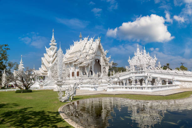 istock White Temple (Wat Rong Khun) in Chiang Rai 1255622533
