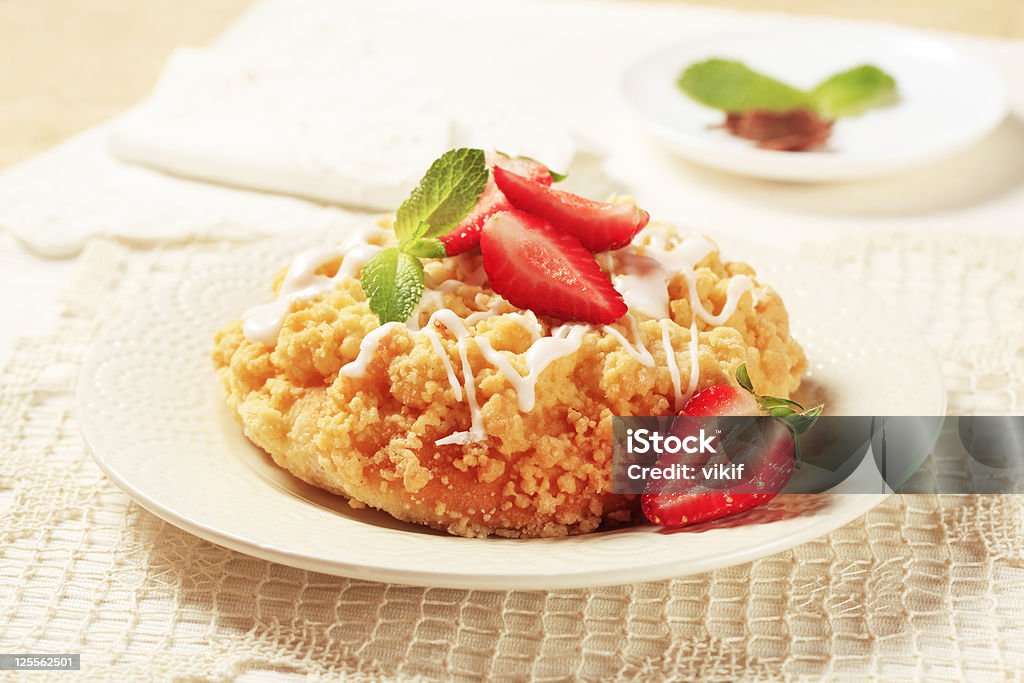 Sweet breakfast Breakfast pastry with crumb topping served with strawberries Afternoon Tea Stock Photo