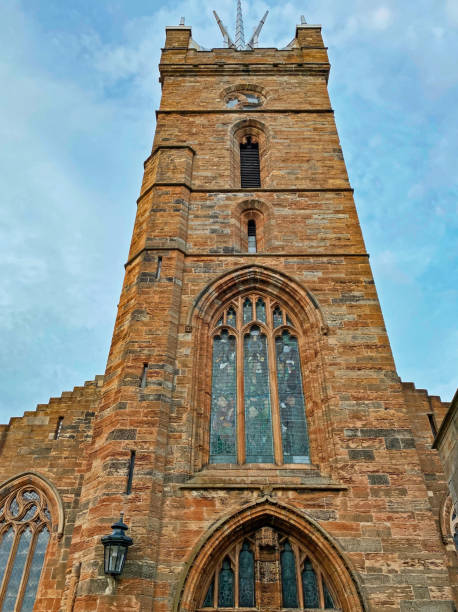 chiesa di san michele, palazzo di linlithgow, scozia - linlithgow palace foto e immagini stock