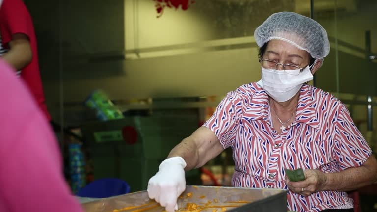 Malaysian Food: 'Otak-otak' (Attap Leaves Wrapped Fishcake)