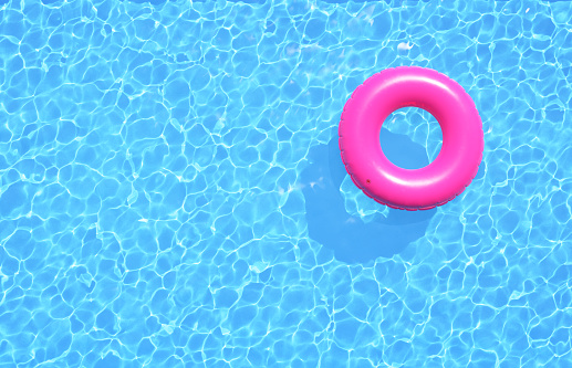 Agua clara en la piscina con anillo de natación rosa. Vista superior, ilustración 3D photo