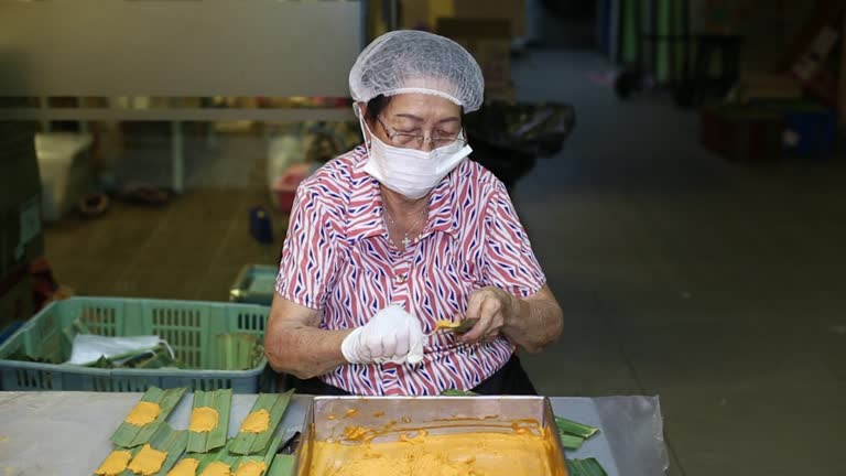 Malaysian Food: 'Otak-otak' (Attap Leaves Wrapped Fishcake)