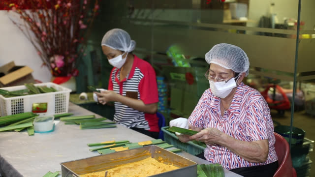 Malaysian Food: 'Otak-otak' (Attap Leaves Wrapped Fishcake)