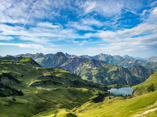 Panoramic hike at the Nebelhorn in Allgau Fantastic panoramic hike from the Nebelhorn along the Laufbacher Eck via Schneck, Hofats and Oytal allgau stock pictures, royalty-free photos & images