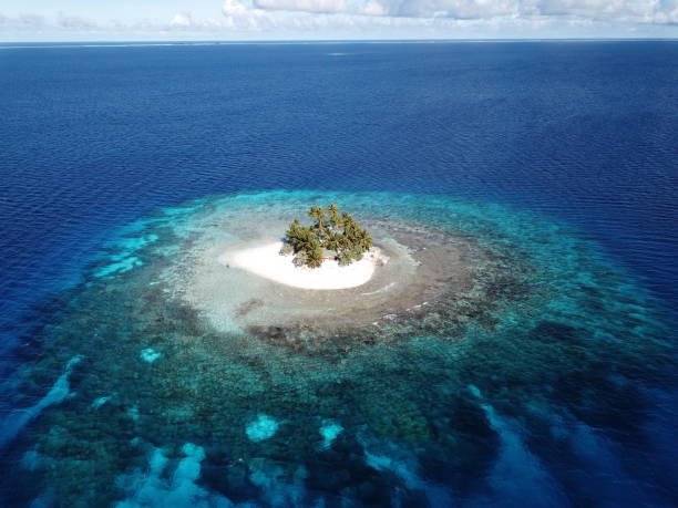 istock Uninhabited island JEEP island in Chuuk, Micronesia 1255692377