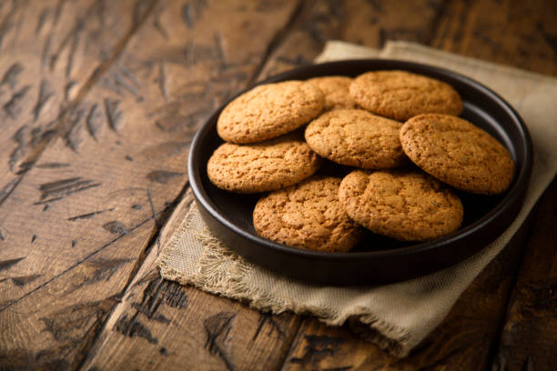 istock Oatmeal cookies 1255727503