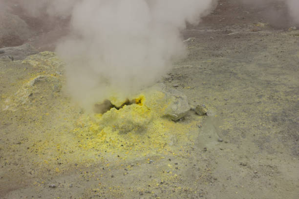 istock Sulfur fumarole on the Mutnovsky volcano 1255732735