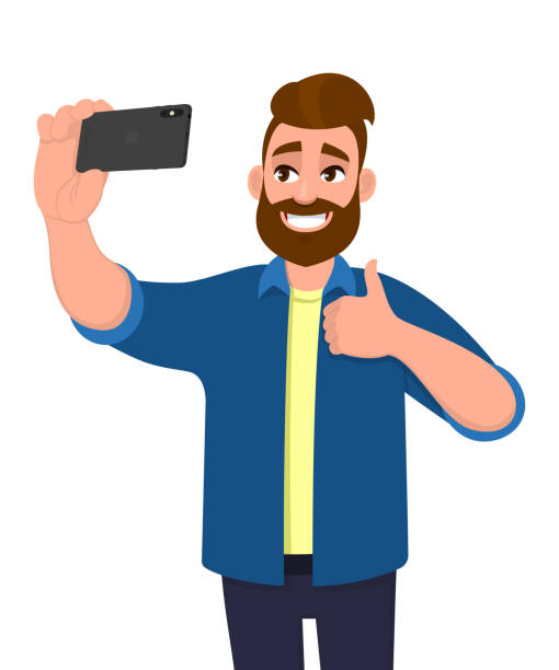 ilustraciones, imágenes clip art, dibujos animados e iconos de stock de emocionado joven hipster hombre tomando selfie con el teléfono y haciendo pulgares hacia arriba signo de gesto. feliz persona de moda sosteniendo el teléfono inteligente y capturando la fotografía. ilustración tecnológica moderna en dibujos animados v - individualidad fotos