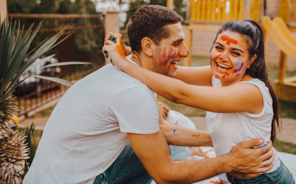 istock Loving couple painting 1255757561