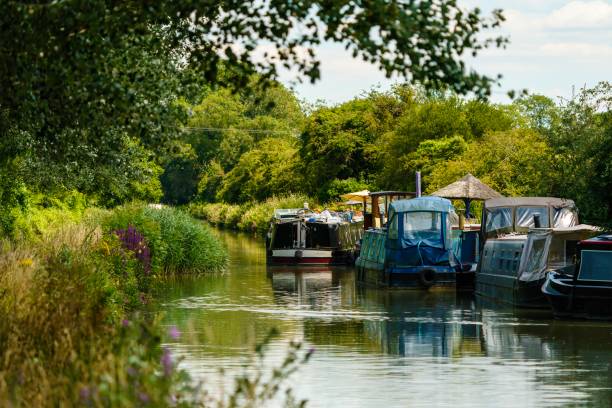 istock The Kenner and Avon canal 1255778246
