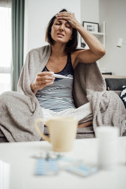 istock Seek woman at home 1255782546