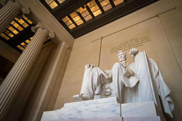 abraham lincoln memorial - abraham lincoln washington dc statue president fotografías e imágenes de stock