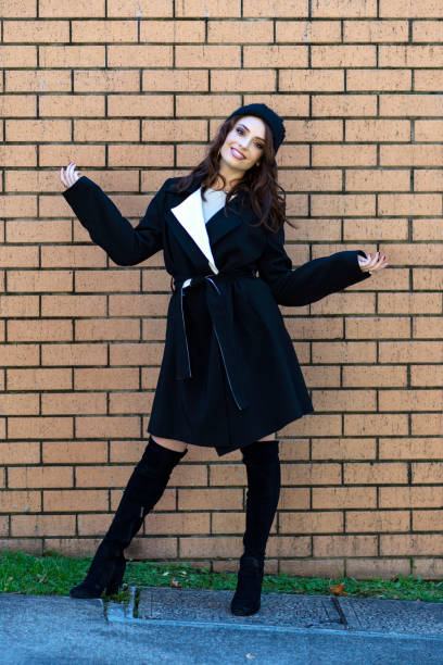 istock Autumn girl 1255829350