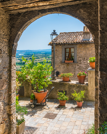 Vista panorámica en el pueblo de Castiglione en Teverina, Provincia de Viterbo, Lazio, Italia. photo