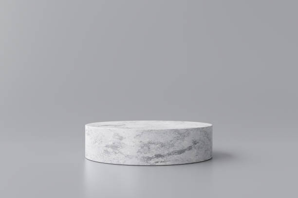 weiße marmor produkt-display auf grauem hintergrund mit modernen kulissen studio. leere podest- oder podiumsplattform. 3d-rendering. - stein baumaterial stock-fotos und bilder