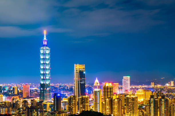 istock Taipei city at night, Taiwan 1255929988
