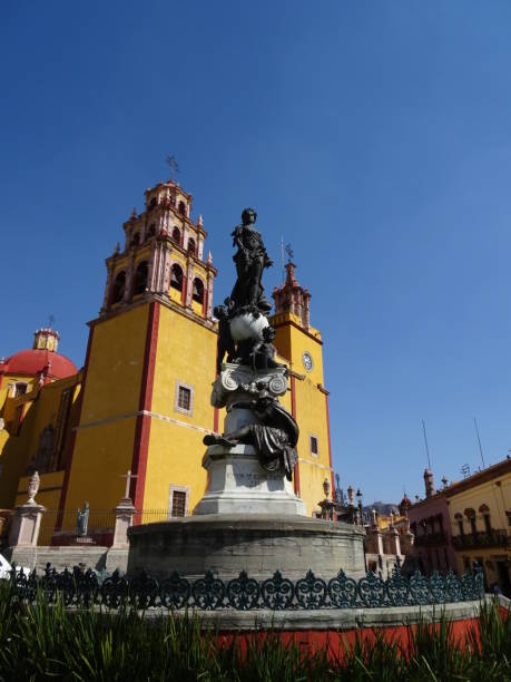 istock La Paz Square, Guanajuato 1255930009