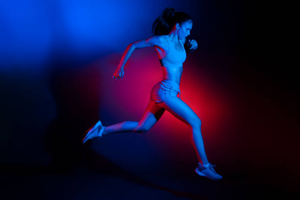 istock Sportswoman in motion 1255941228