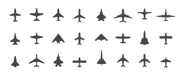 zestaw ikon widoku z góry samolotu. zestaw czarnych samolotów sylwetki, odrzutowce, samoloty i retro samoloty ikony. szablon izolowanego logo wektorowego na białym tle. - military airplane stock illustrations