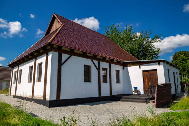 old baal shem tov  synagogue in medzhibozh - hasidism imagens e fotografias de stock