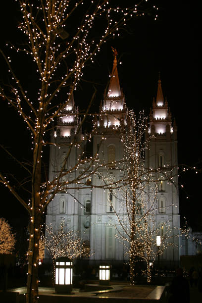 świątynia salt lake mormon na boże narodzenie - temple mormonism salt lake city temple square zdjęcia i obrazy z banku zdjęć