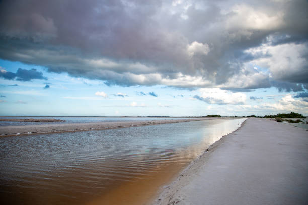 istock Landscape. Lake in Mexico. 1255974771