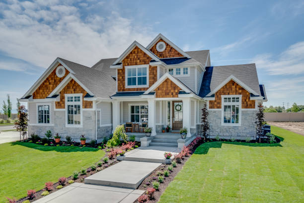 istock Beautiful new home with big front porch and entry 1256023751
