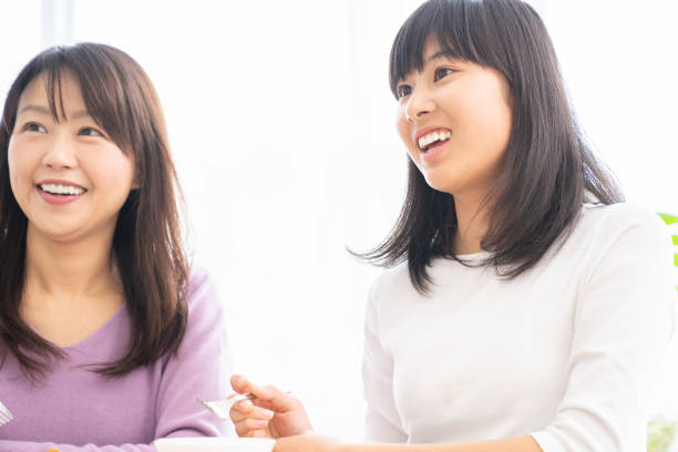 istock asian parent and daughter 1256023789