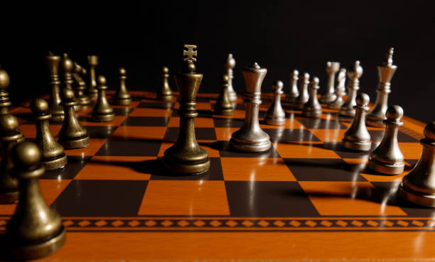 szachy i deska - play offense sport plan zdjęcia i obrazy z banku zdjęć