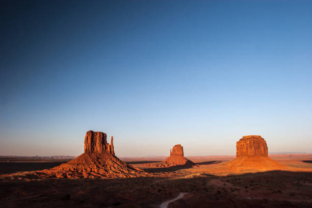 istock Monument Valley Tribal Park 1256074826