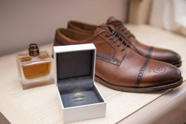 男性の結婚式セット - round toe shoes ストックフォトと画像
